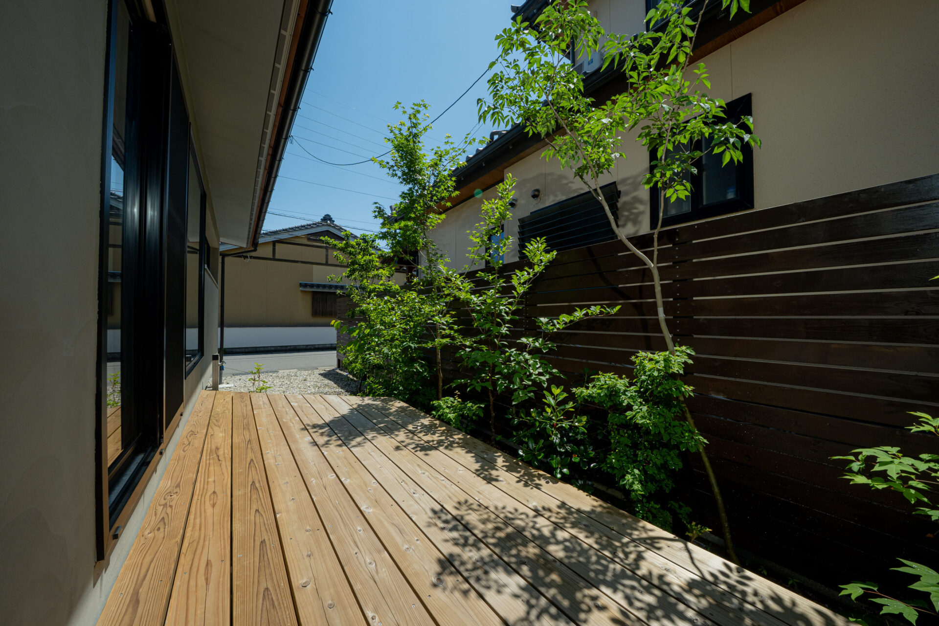 ウッドデッキと相性の良い植栽